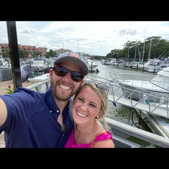 Meet your Posher, Abbie - Picture 1 of 2